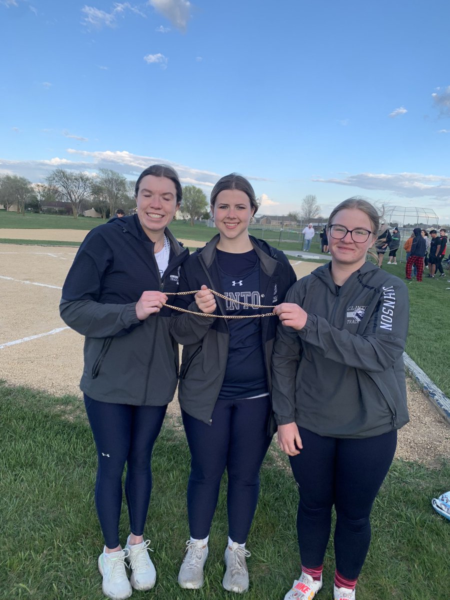 CoachStout32's tweet photo. All three of these girls PR’d in both Shot and Disc today!!! https://t.co/dY4Vzv3H8z
