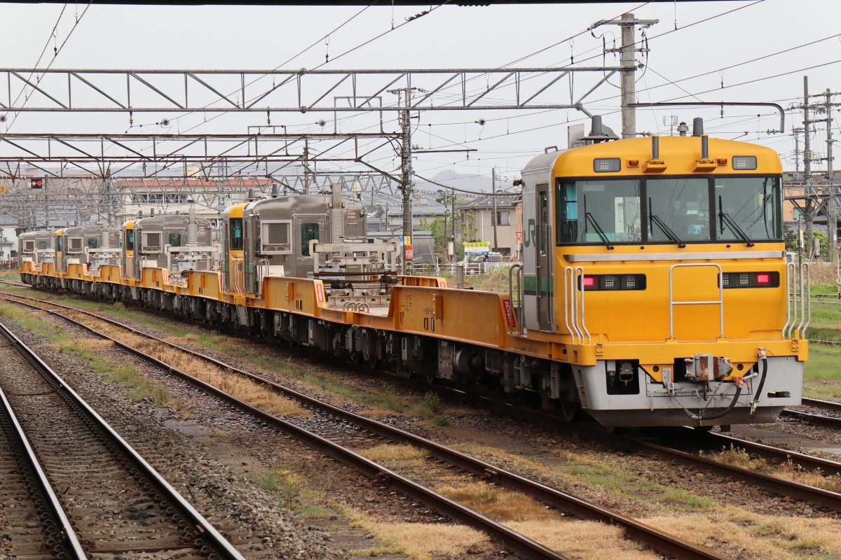 2024/4/24(水)
工9734D 上沼垂返空
キヤE195系1000番台(ST-13、20、10、17編成)

新潟はスゴい嵐です…