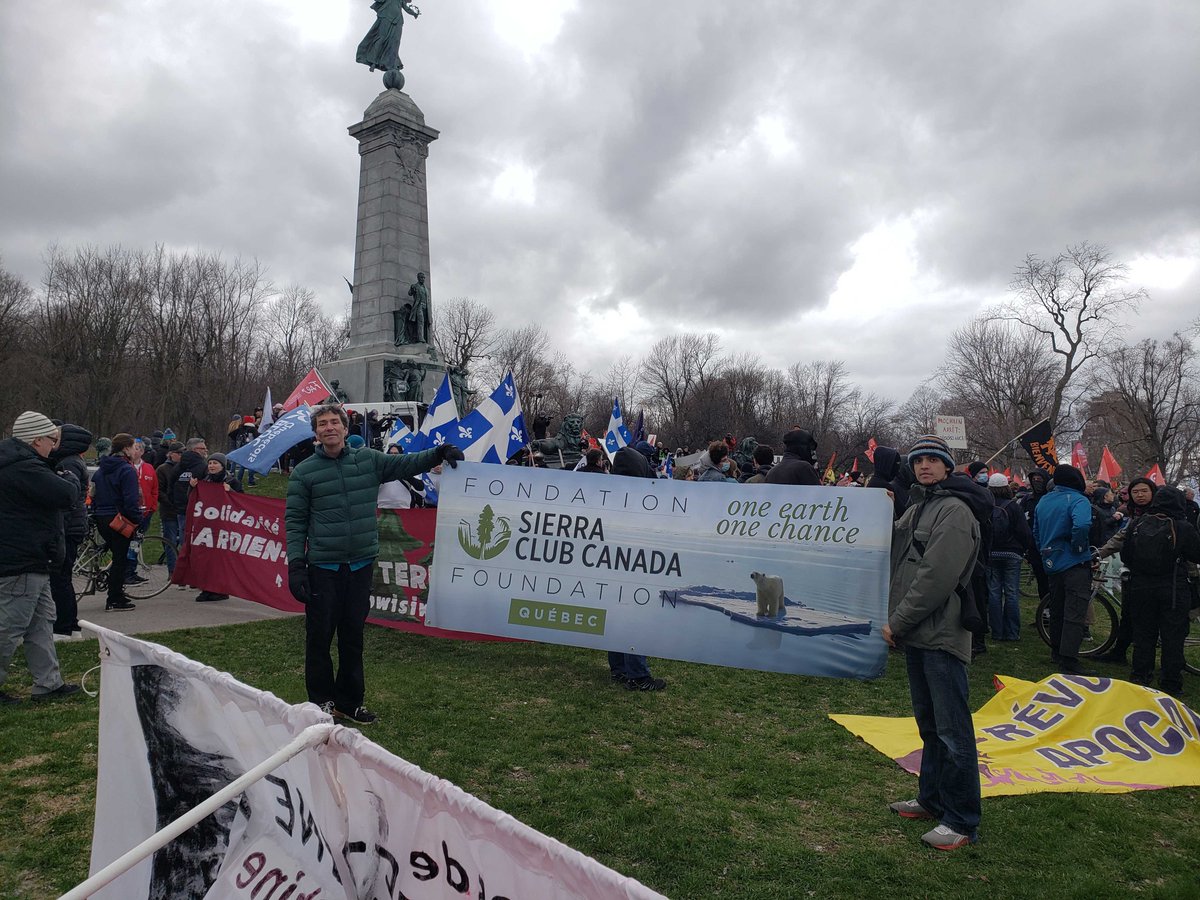 SierraClubCan's tweet photo. (1/2) #EarthDay with our @SierraClubQC &amp; @SierraClubON  chapters! Second photo: Sierra Club Québec Director, Shirley Barnea, addresses the crowd at #EarthDay2024 in #Montréal last Sunday. https://t.co/YdtVfB5fPC