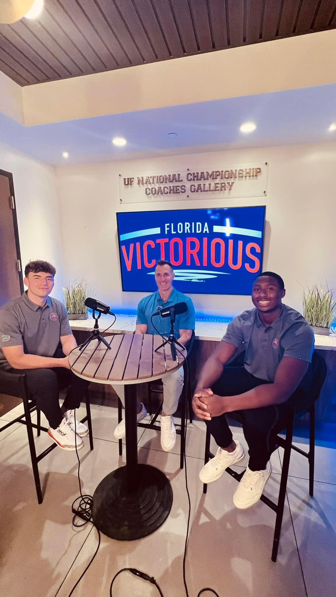 Members! We’re live now with Graham Mertz, DJ Lagway, and Chris Doering. Check your email or community.floridavictorious.com to jump in with us. #GatorNation #GatorGreat #NIL