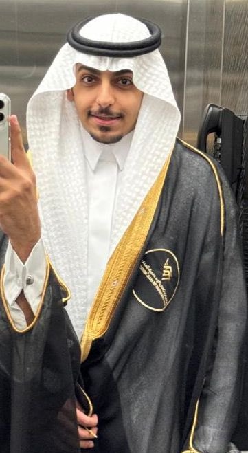 Dkheel_7's tweet photo. (وَآخِرُ دَعْوَاهُمْ أَنِ الْحَمْدُ لِلَّهِ رَبِّ الْعَالَمِينَ)

تم بحمد الله وفضله تخرجي من المسار الصحي تخصص العلاج التنفسي بمرتبة الشرف، اسأل الله ان ينفعنا بما علمنا ويعيننا ويوفقنا لخدمة عباده الصالحين🎓🤍 https://t.co/Vnv9wRKMYB