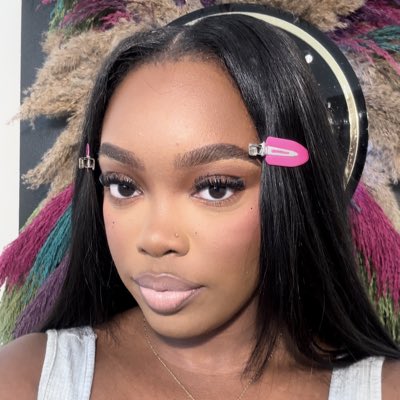 LeaLovee's tweet photo. #NewProfilePic https://t.co/wfU4twFdtQ
