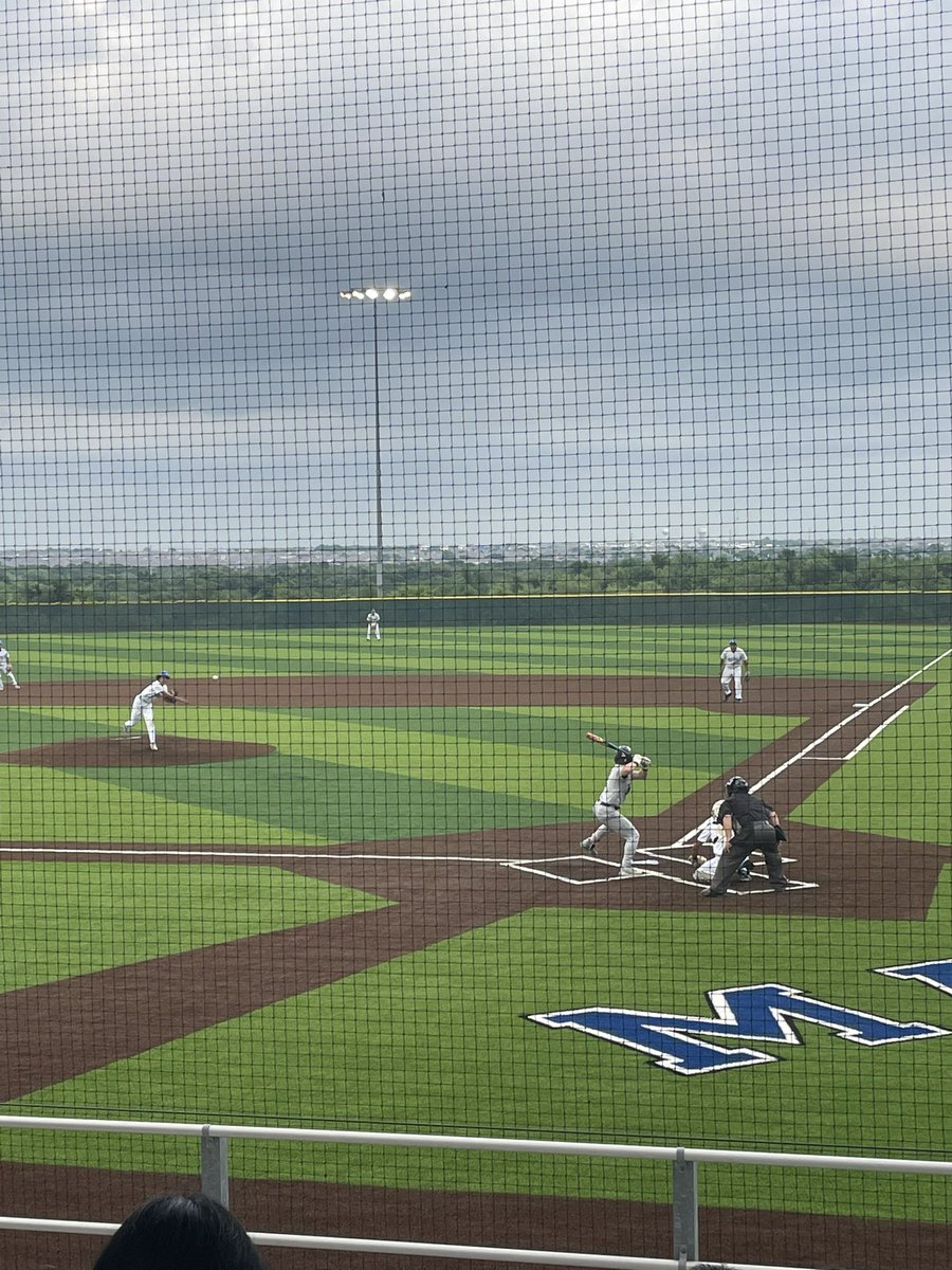 @ManorNewTech baseball currently in a close one tonight against Taylor. @ManorISD