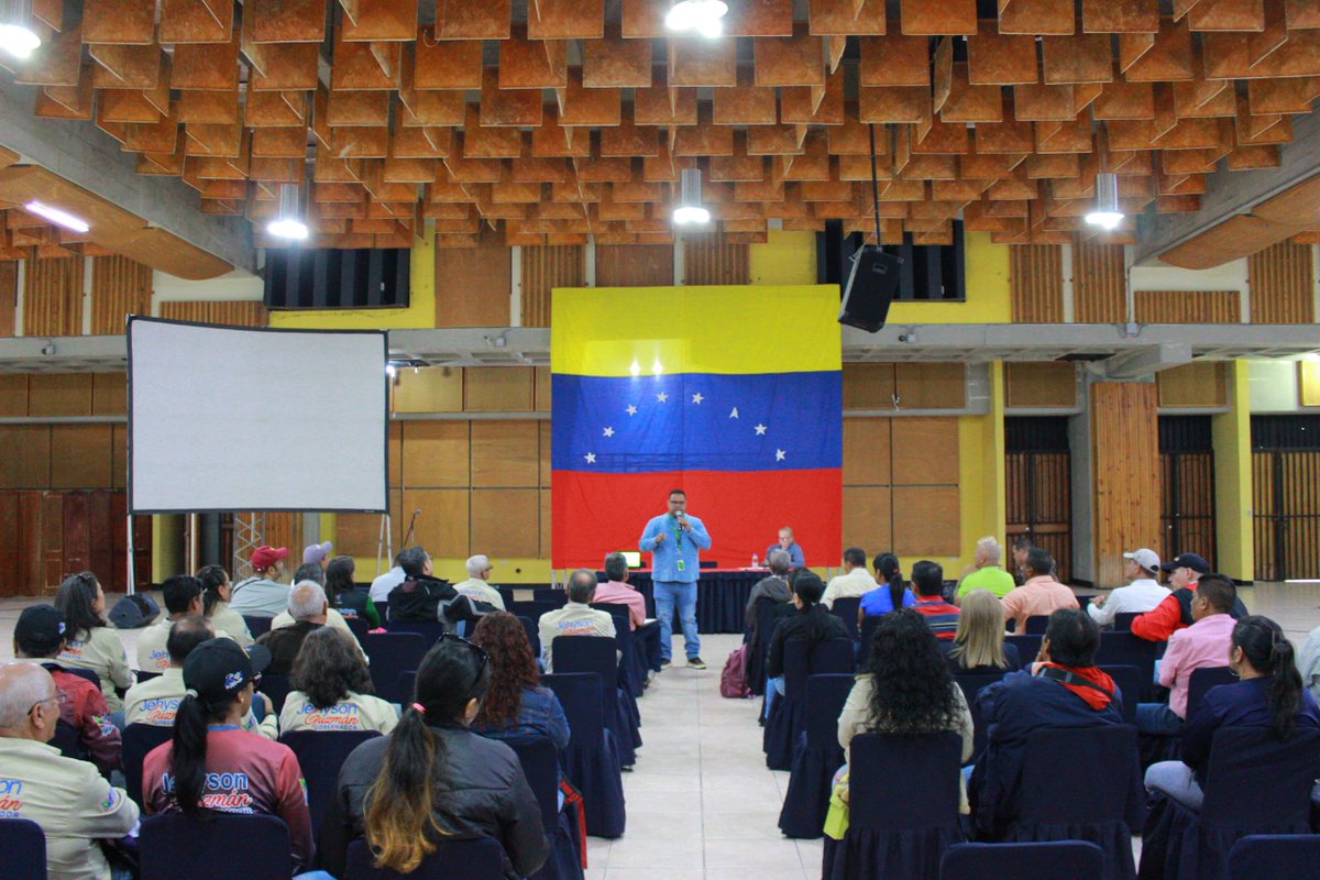 #23Abr #Mérida #Venezuela 
Jehyson Guzmán capacitó a productores merideños sobre fertilizantes nanoquelatados fronteradigital.com.ve/entrada/47987
#Regionales #fronteraresumen