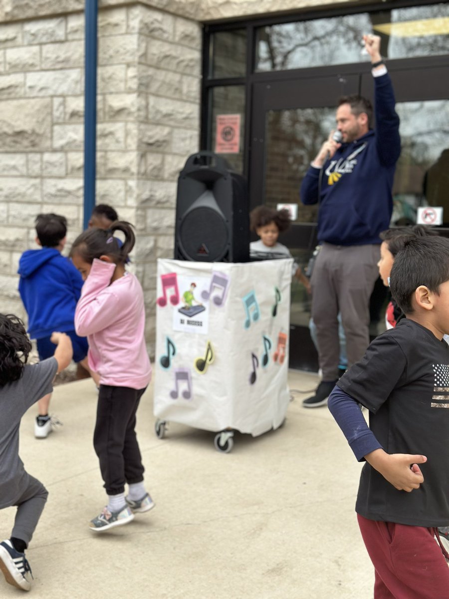 DJ Recess, aka, Principal Corcoran was bringing the beat to recess today at Washington Elementary! @sdu46