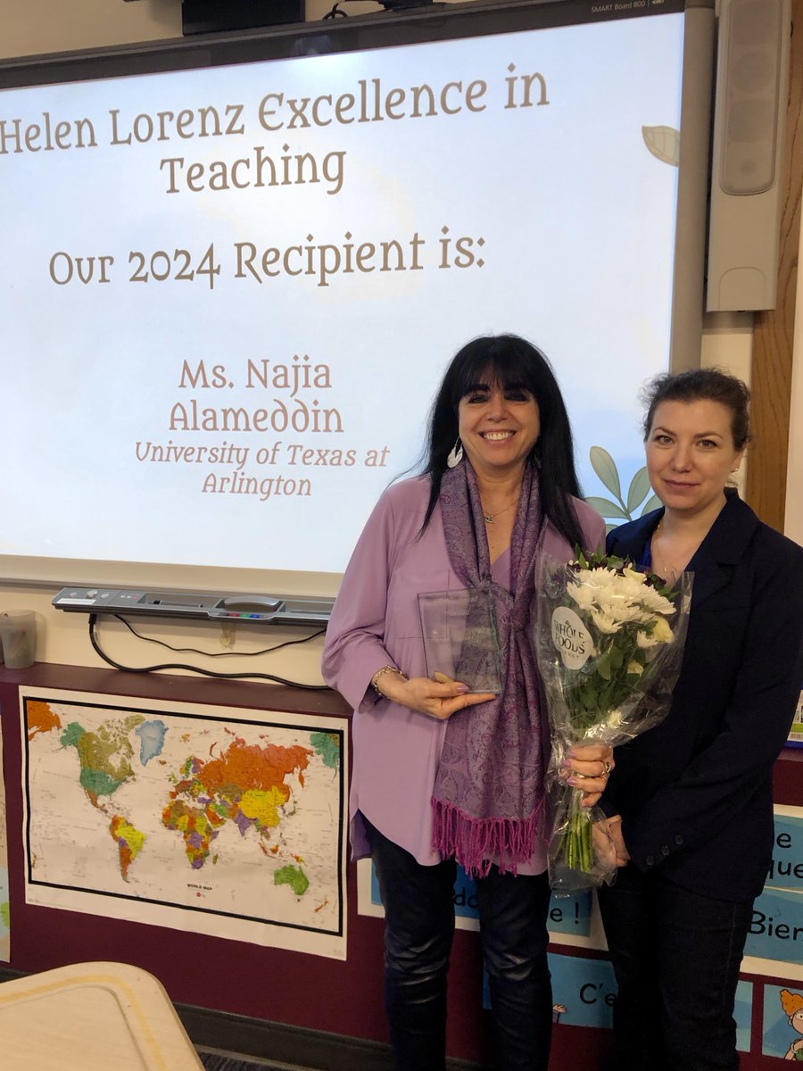 FÉLICITATIONS ! 🎉 #AATF North TX Chapter 59 was proud to present Ms. Najia Alameddin of @UTArlington with the Helen Lorenz Excellence in Teaching Award. Congratulations on this honor, @Nealameddin, and thank you for representing @AATF_NorthTexas and @utamodlangs so well!