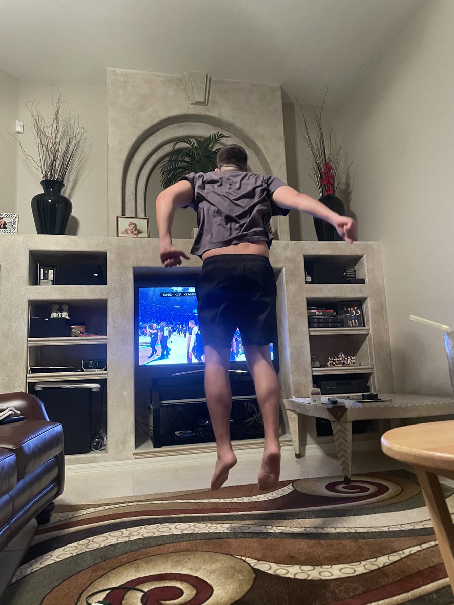 JasonMFitter's tweet photo. Knicks, baby https://t.co/rxUI5OI0bW