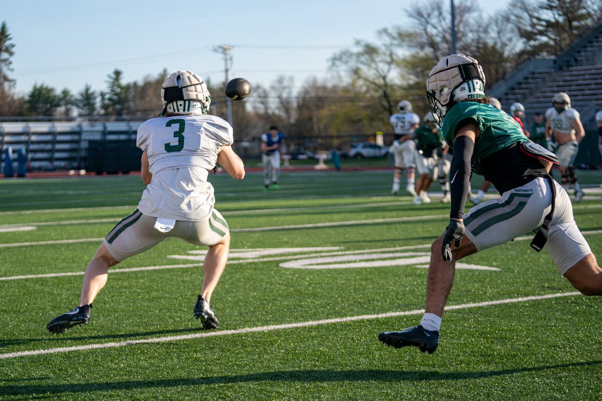 DartmouthFTBL tweet picture