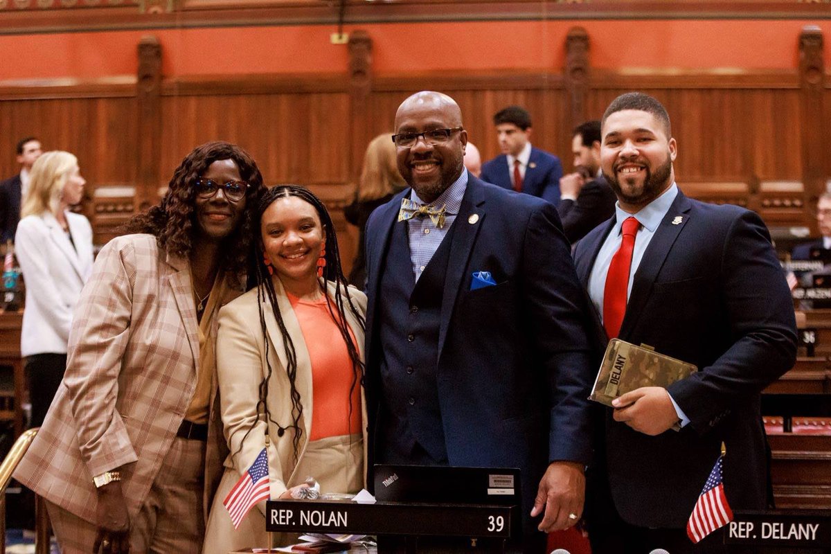 Fighting the good fight! ✊🏽

It is always a good day to stand side-by-side with our fellow BPRC lawmakers in the quest for a more just society.

#CTLeadership #BPRCLawmakers #BPRC