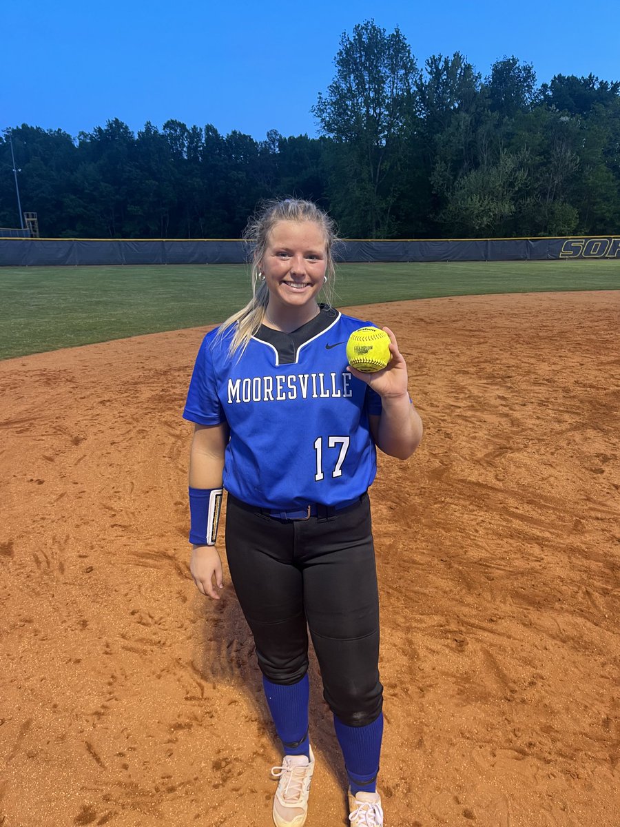 Campbell Schaen with a complete game shutout!!! She also recorded Strike Out 400!!! With the win the Lady Devils clinched the conference championship!!! Ⓜ️🥎Ⓜ️🥎Ⓜ️ #bleedblue