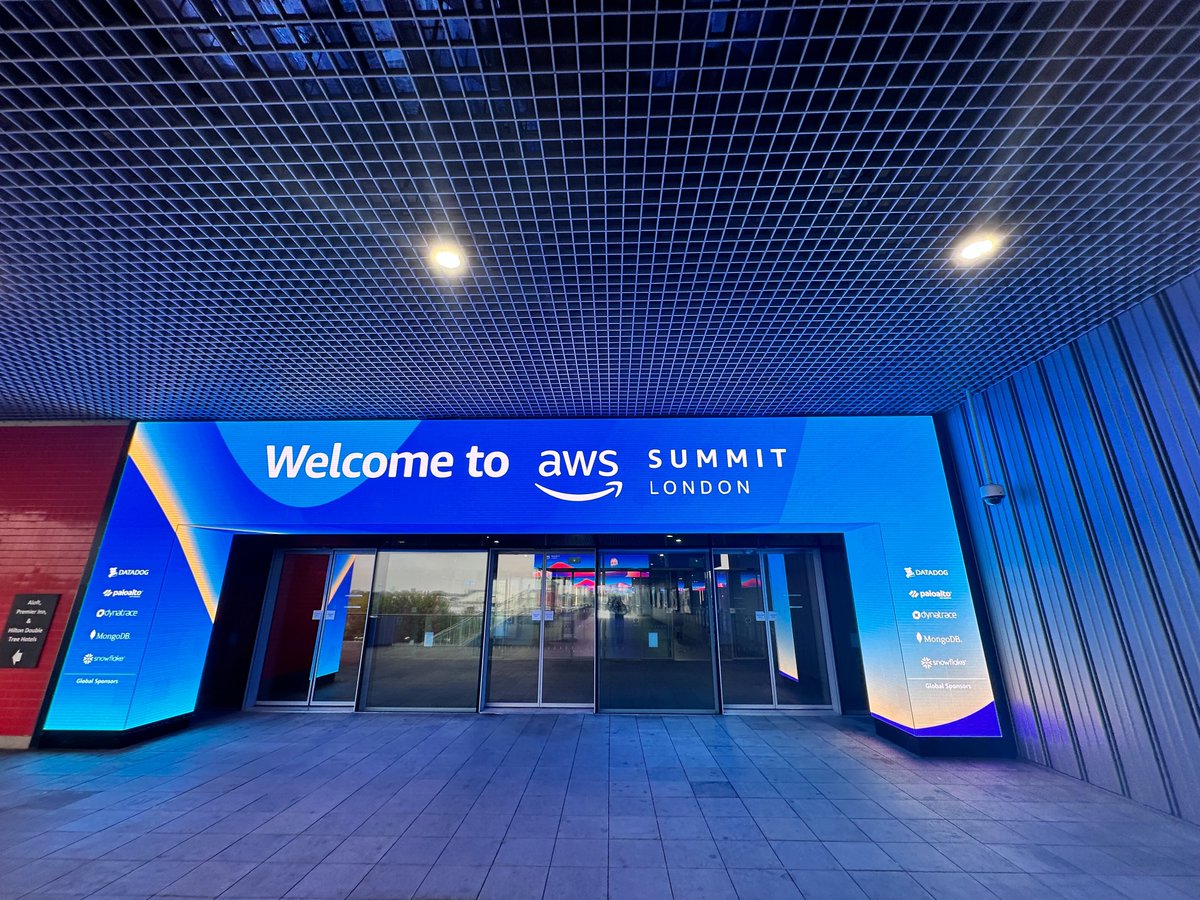 n2wsoftware's tweet photo. Some #AWSSummitLondon pre-day prep.

Getting our booth set up and swagged up.

Excited to see you all tomorrow! 👋

#SummitPrep #SummitSwag

@awscloud https://t.co/16M4tRjXYY