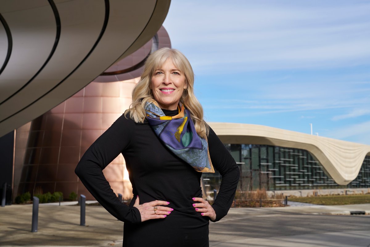 UrsulineCampus's tweet photo. Ursuline College is excited to announce Sonia Winner, president and CEO of the Cleveland Museum of Natural History, as its 2024 Commencement Speaker! Read more: https://t.co/EvtcjFkDvE @goCMNH https://t.co/vCR4w3cBeY