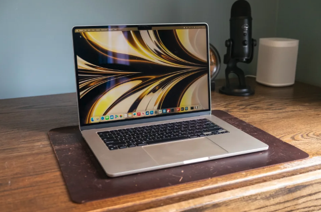 Mac's calculator is getting a massive redesign and upgrade, according to AppleInsider. Read all about the changes: engt.co/3WdcqZj #AppleUpdates #TechNews