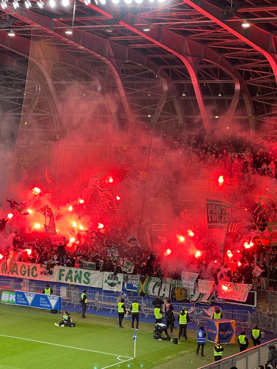 Le craquage des stéphanois en photo 💥
#GF38ASSE #Ligue2