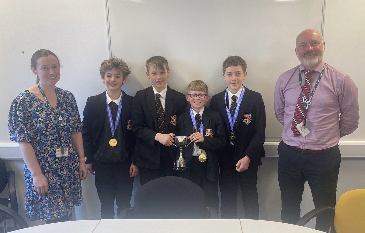 Just before Easter our Y7 biathlon team took part in the GB National finals in Bath. Outstandingly they won competition by over 600 points to become national champions. This week they had their medals presented by Mr O’Sullivan, Mr Digby & Mrs Lennon #nationalchamps

#DJPE 🎉🎉🎉