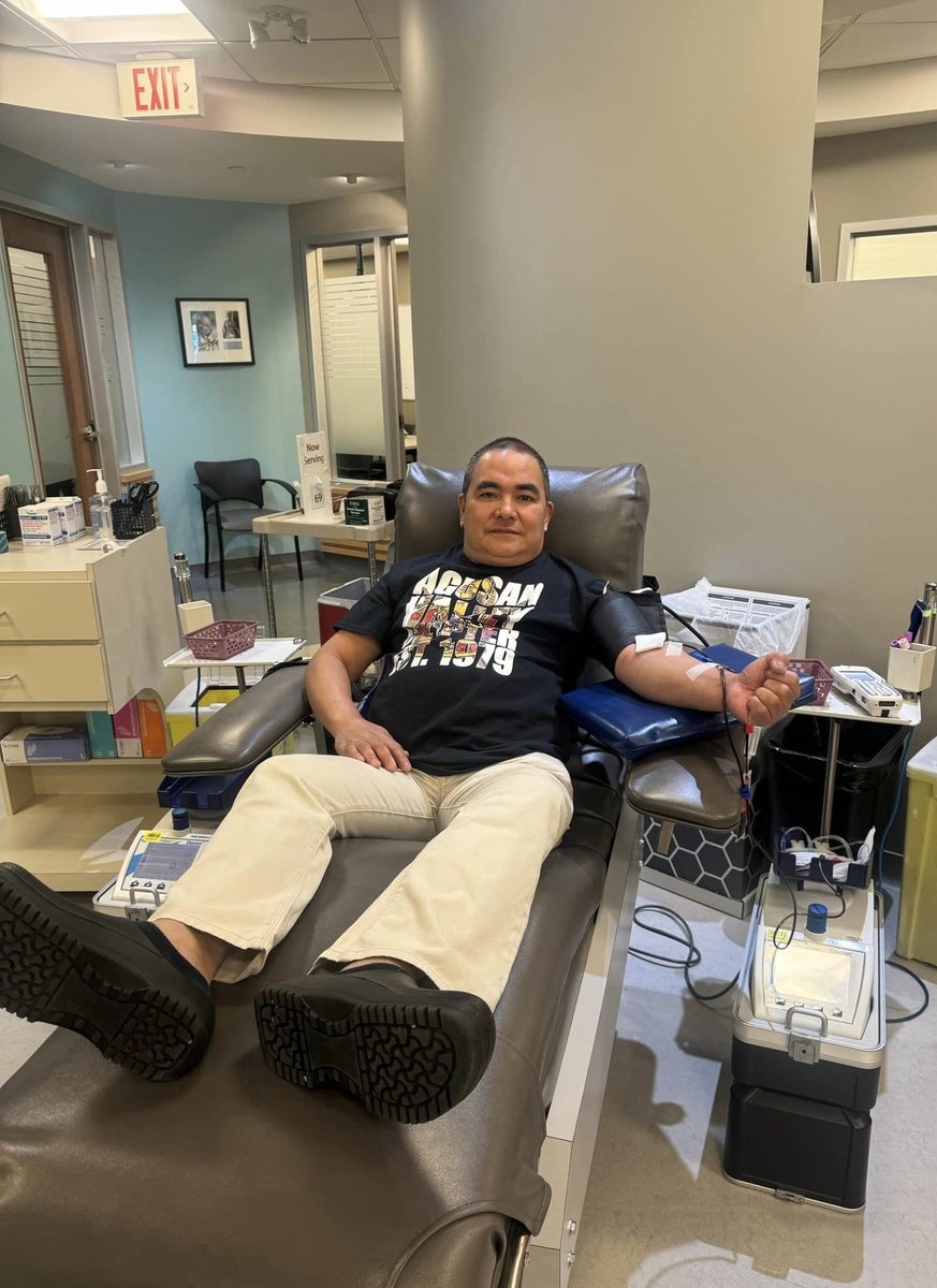 SpidsSurrey's tweet photo. Mighty proud of our consistent donor Voltaire S.A. on his continuous gift of giving.
#SPIDS #PartnersforLife #SURR010428
@CanadasLifeline @LifelineBCY @narimadc https://t.co/GeVxakhHC7