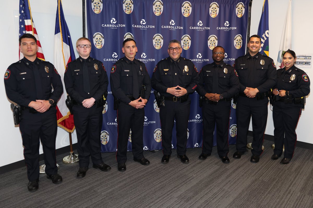 CarrolltonTXPD's tweet image. Anotha one! Huge congratulations to our newest graduates. We couldn&apos;t be prouder to have you here at the wonderful city of Carrollton. Now let&apos;s get to work. 👊

#carrolltontx #carrolltontxpd