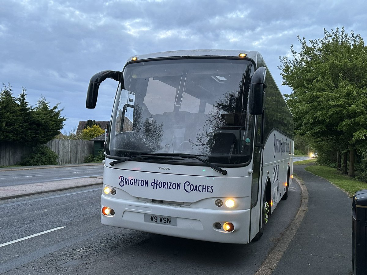 Tuesday evening out in Eastbourne with our Jonckheere coach returning back to base after trips around the town #brightonhorizoncoaches #bus #coach #eastbourne #sussex