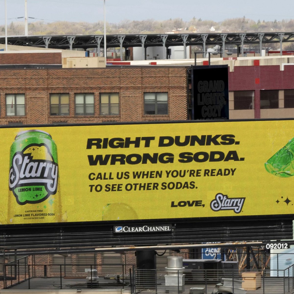 “Right dunks. Wrong soda.” Ahead of tonight’s Wolves/Suns playoff game, @starrylemonlime has placed several billboards directly across from the Target Center, just days after Anthony Edwards started a campaign with a rival lemon-lime soda brand. Carbonated rivalry growing? 👀