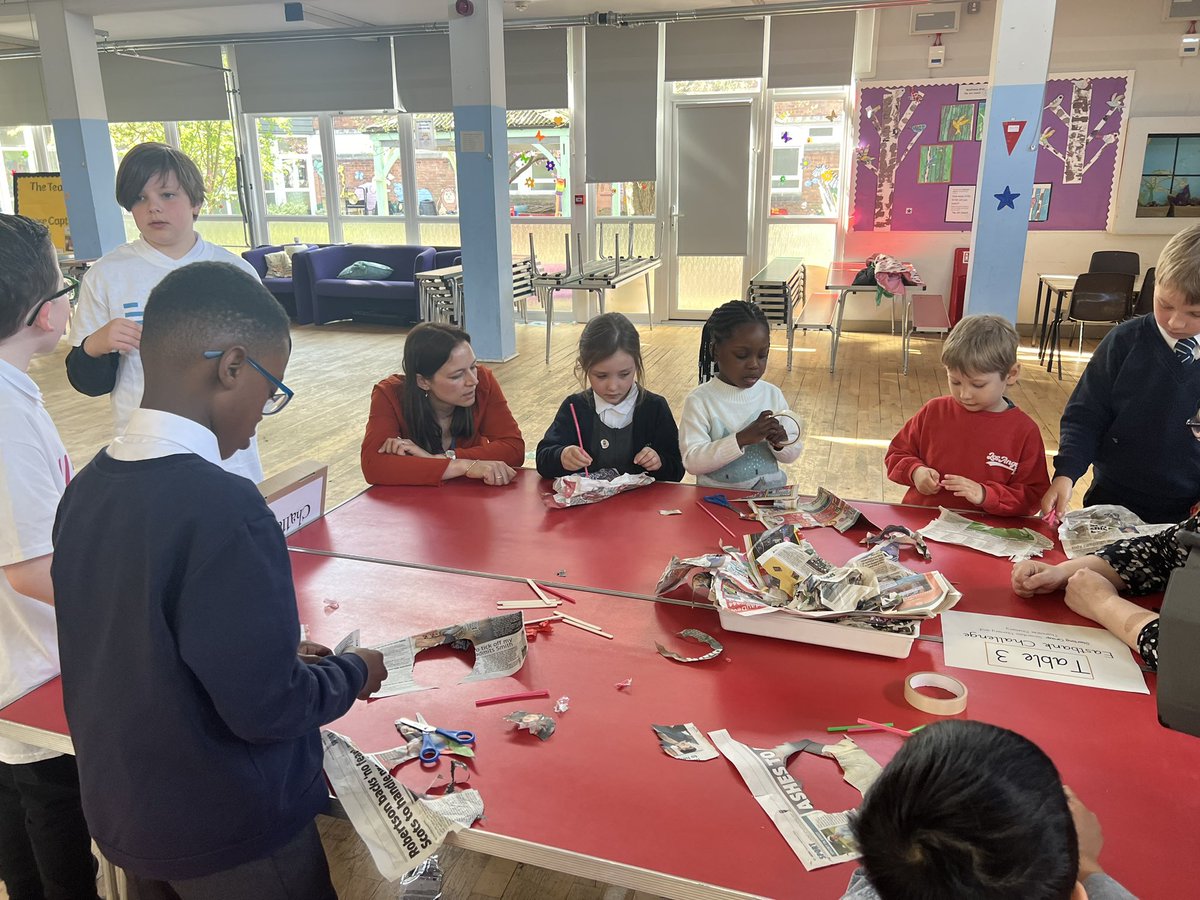 EastbankPri's tweet photo. Today we welcomed establishments from across Eastbank LC to take part in some STEM challenges. Thank you to our @YoungSTEMLeader for supporting and to all that attended
@RiverbankPri @WellshotPrimary @QuarryBraePri @SilverdaleNurs1 @HelensleaNurse1 @ThorntreeHT πβ΅οΈβοΈ#STEMGlasgow https://t.co/XdThgyXq2L