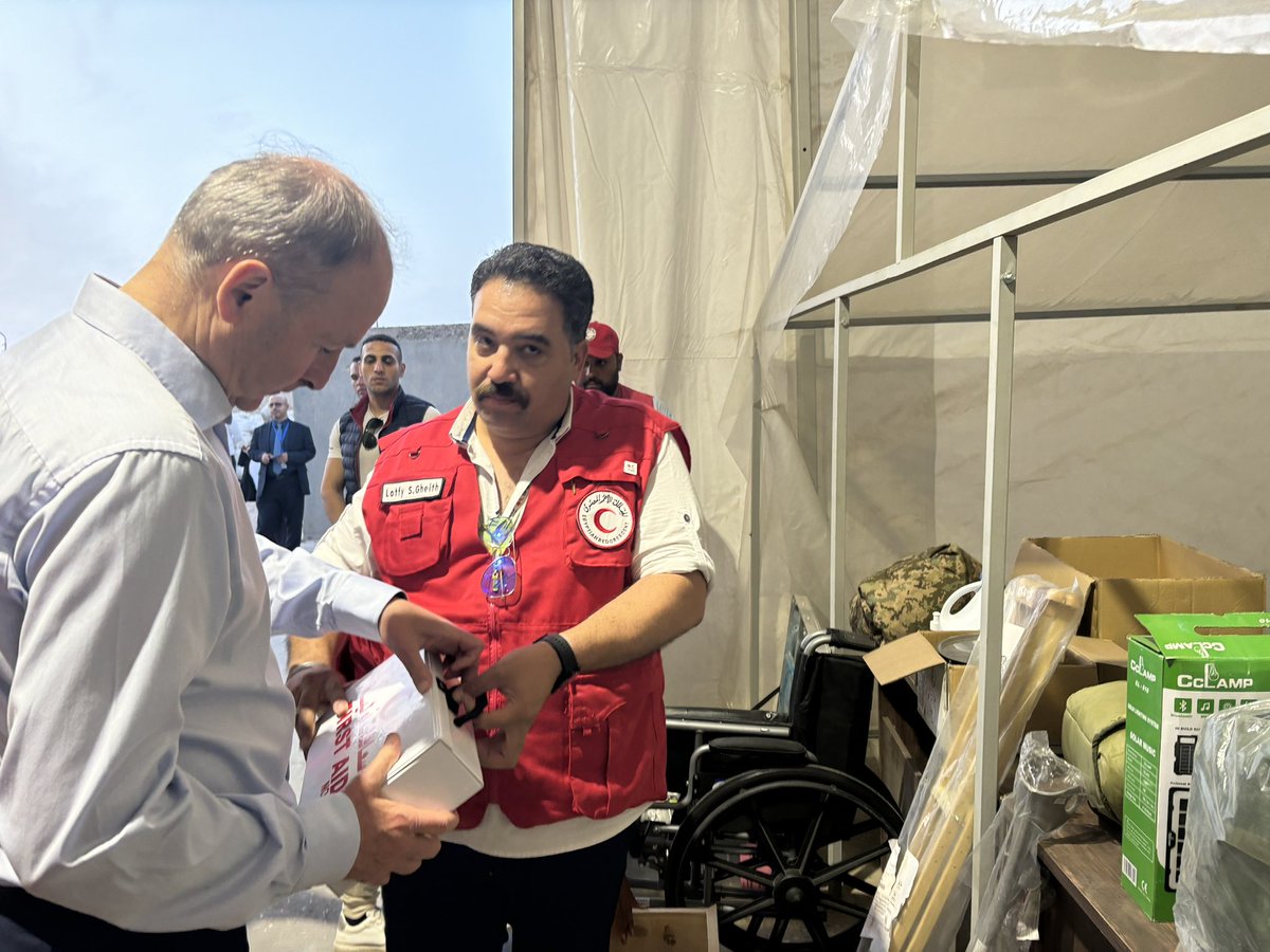 MichealMartinTD's tweet photo. At the @EG_Red_Crescent hub in Al Arish, I witnessed the barriers to aid getting into Gaza

All the trucks lined up, all the refused aid, hospital equipment not being allowed over the border - there is no logical reason

It’s clear people of Gaza are being collectively punished https://t.co/3W5OSj068v