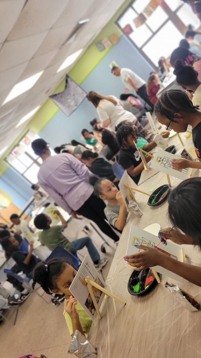 PrincipalShepp's tweet photo. Ended the day with a Sip and Paint in our after school program #PaulsPlace #TheGDubbWay #ThisIsHowWeDoIt
#FirstYearPrincipal
#CitySchools
#BCPSS #WhyBeLess #WhenYouCanBMore #BaltimoreCity https://t.co/CVN5VesivG