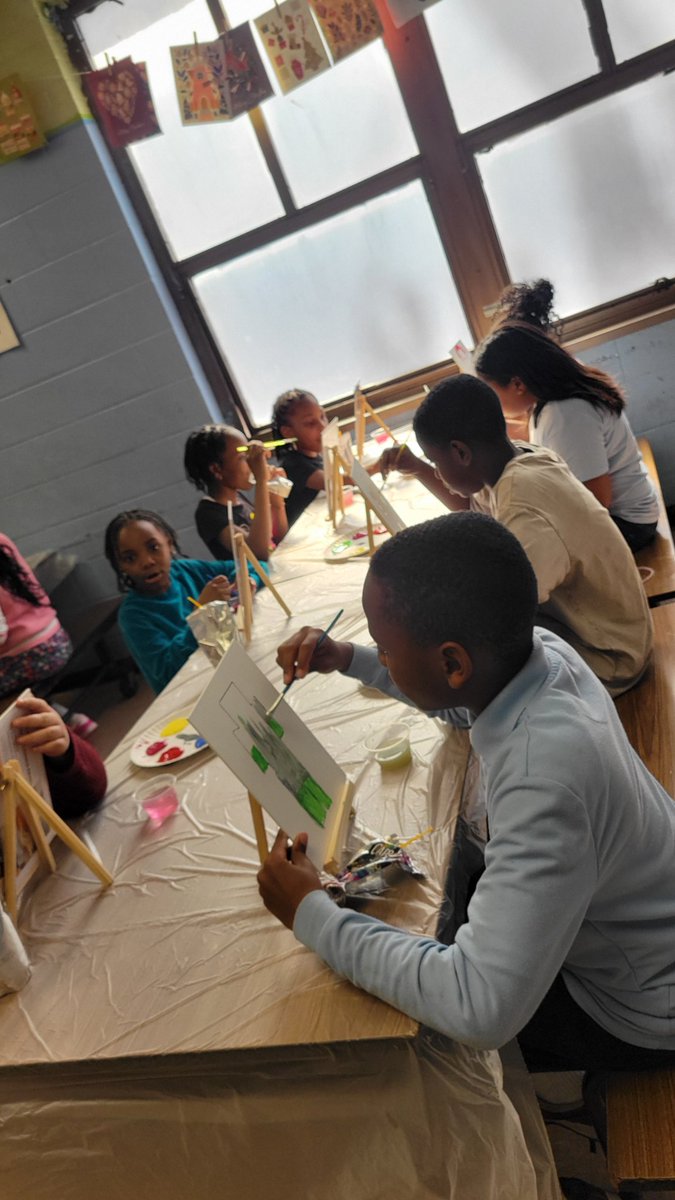PrincipalShepp's tweet photo. Ended the day with a Sip and Paint in our after school program #PaulsPlace #TheGDubbWay #ThisIsHowWeDoIt
#FirstYearPrincipal
#CitySchools
#BCPSS #WhyBeLess #WhenYouCanBMore #BaltimoreCity https://t.co/CVN5VesivG