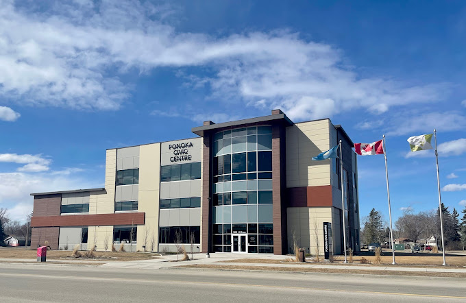 PR_AdultLearn's tweet image. Interested in becoming a health care aide? Apply now for a January 2025 start at the Ponoka Learning Centre. This 8-month program is scholarship-eligible 💫
rdpolytech.ca/programs/healt…

#CampusAlbertaCentral #RedDeerPolytechnic #Ponoka #PonokaAdultLearning #PonokaCivicCentre