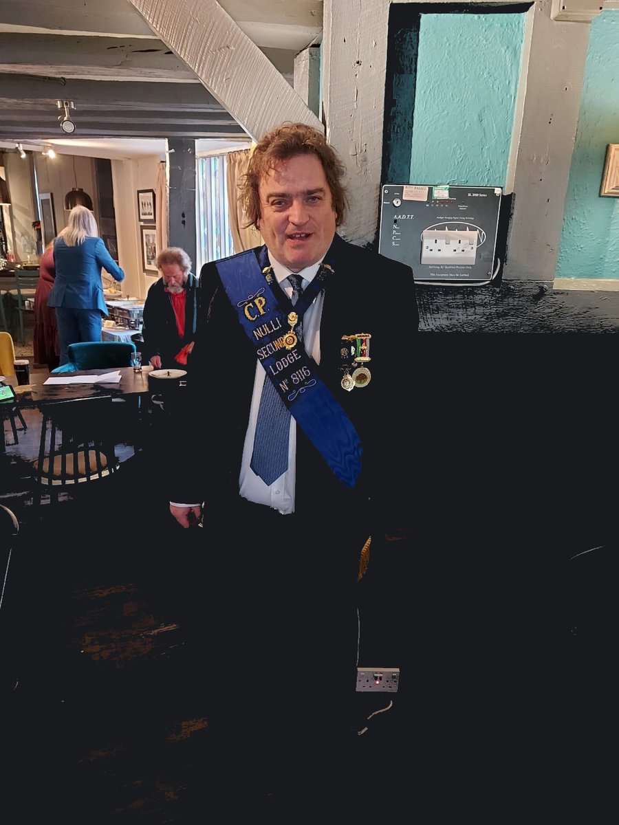 Sunday was a busy day with the 90th Anniversary of St Mary Magdalen in the morning and being raised to the second degree in <a href="/Nulli8116/">Nulli Secundus 8116 RAOB</a> Buffs in the afternoon. 

Two entirely different "looks" !