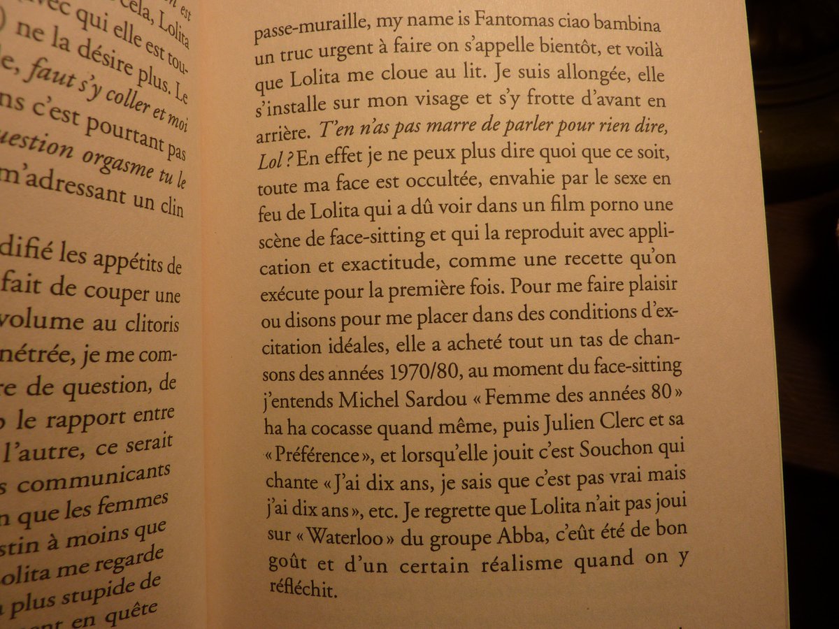 Je savais bien que j'avais cité #MichelSardou dans un de mes livres. 😁 ('Lesbian Cougar Story', éd. La Musardine) Clin d'œil @juliettearmanet.