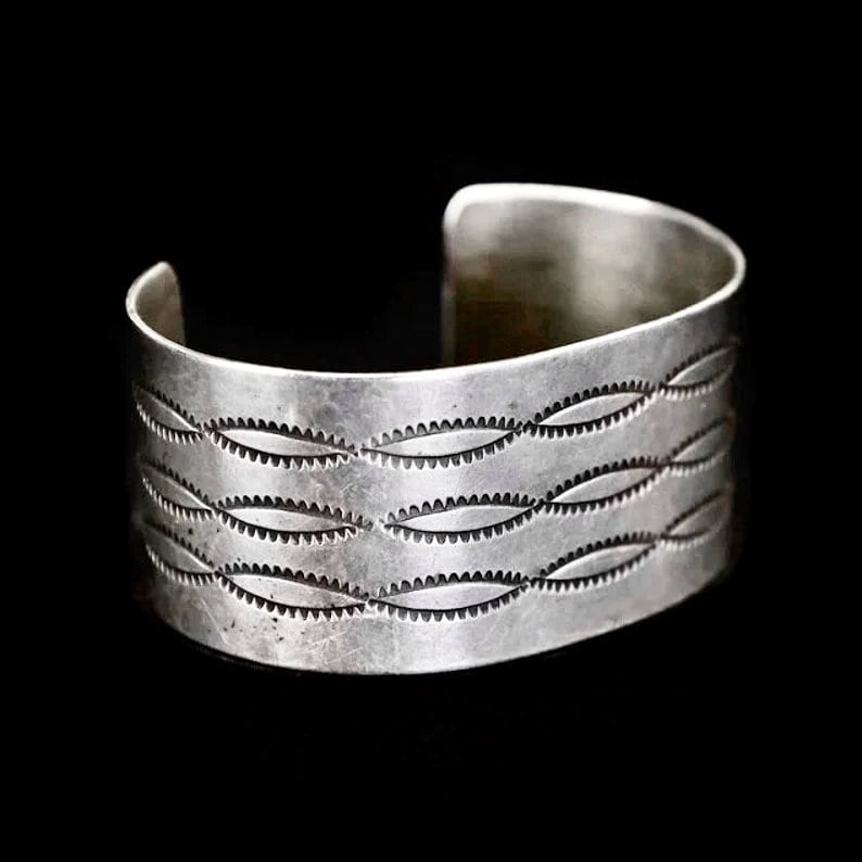 Vintage Native American Navajo Stamped Sterling Silver Cuff Bracelet farriderwest.etsy.com/listing/162525… 
Available at Far-Rider-West.com 
#nativeamerican #navajo #cuffbracelet #indianjewelry #western #vintagejewelry #1960s #silverbracelet #stampedsilver #cuff #Navajojewelry