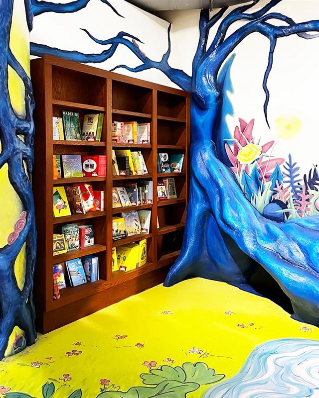 VisitKC's tweet photo. Celebrating #WorldBookDay at @RabbitHoleKC  📚 ✨ North Kansas City's newest museum experience that celebrates and brings to life a century of American children's literature for visitors of all ages! https://t.co/bwOUmkaL3a