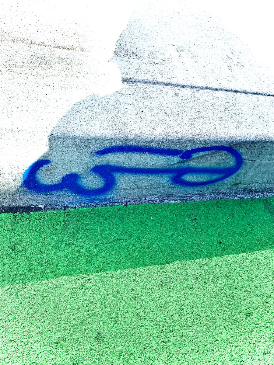 NomadickGayze's tweet photo. 🍆 🚲
#bikelane #bikesexual #pinga #pito #polla #cock #dick #graffiti #aersol #spraypaint #paint #curb #sidewalk #muni #sf #bayarea #sanfrancisco #california #chode #nomadickgayze #wiener #pipi #pp #penis #soma https://t.co/QHkzj7G8xW