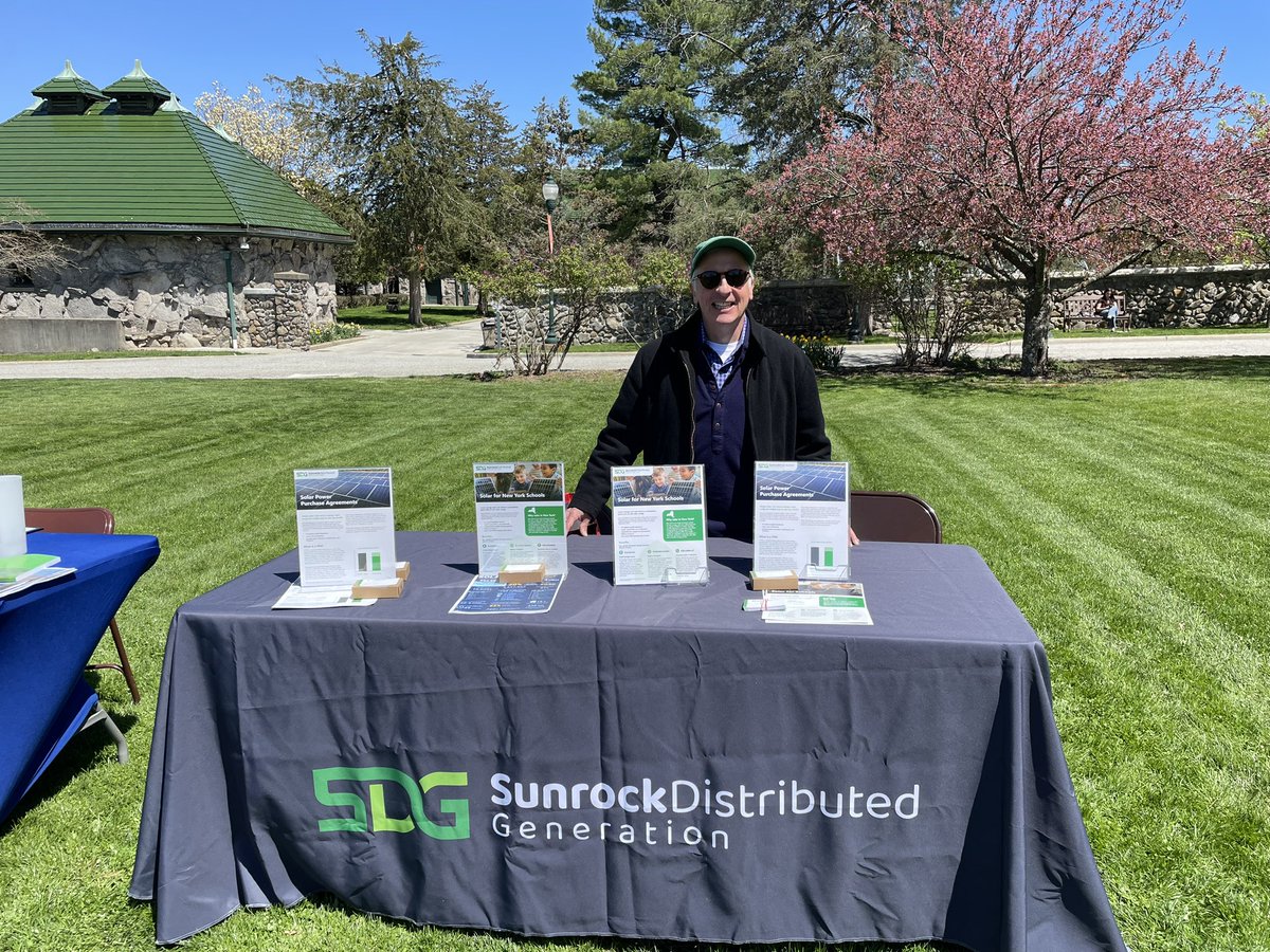 Supporting sustainability initiatives and #EarthDay at SUNY Orange in Middletown, NY. sunrockdg.com #AASHEearth @AASHENews #CommunityColleges