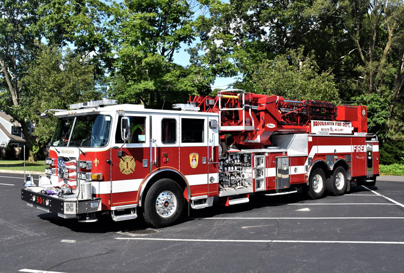 Brookhaven (NY) FD Stays with Pierce to Replace 20-Year-Old Quint ow.ly/HxRv50Rmb3Z