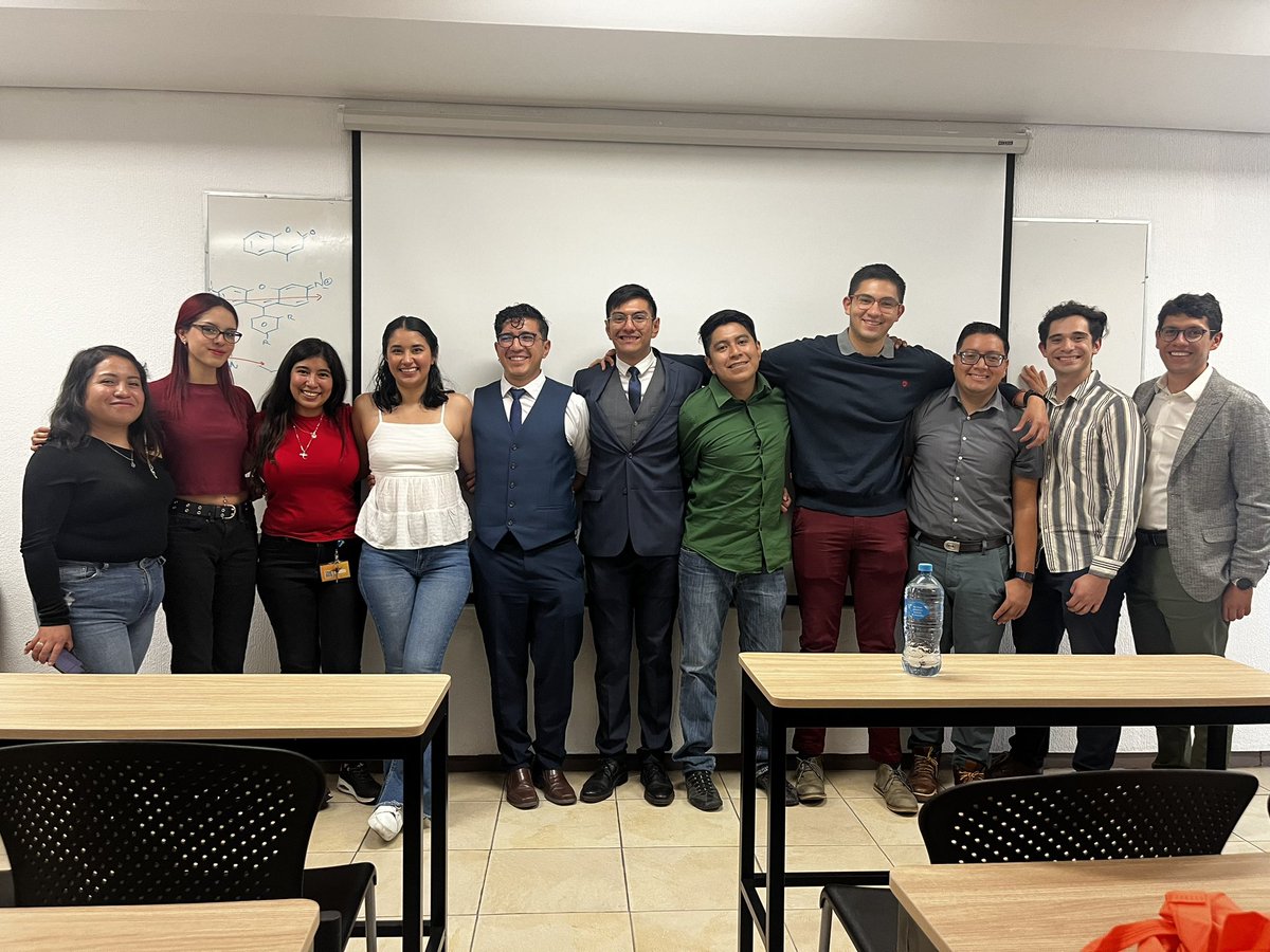 Congratulations to Ixsoyen Felipe @ixso_vs on an outstanding MSc. Defense presentation on #Fluorescent #Peptides! 🎉 Your dedication and hard work shine through brilliantly. Wishing you continued success in your academic journey! @iquimicaunam @JimenezLab1