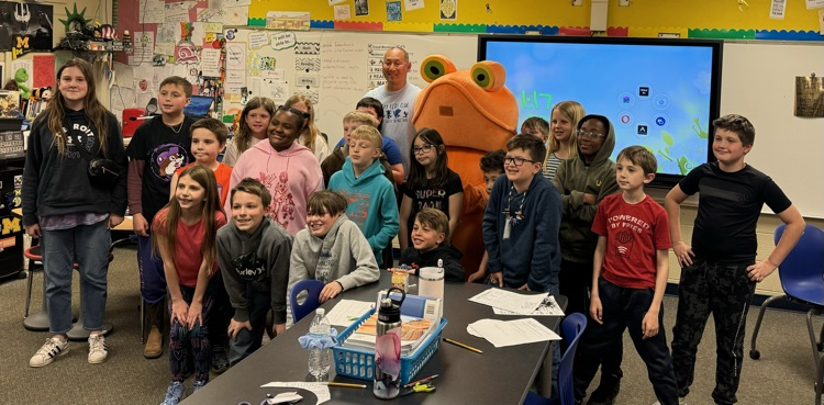 superGSD's tweet photo. Congratulations to Mr. Pak and Mrs. Hunter (Mr. Bezeau accepting for Mrs. Hunter) for winning our #SpringintoGSD challenge! https://t.co/mnmim9VzRp
