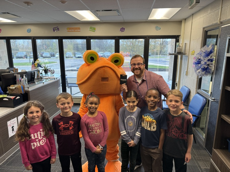 superGSD's tweet photo. Congratulations to Mr. Pak and Mrs. Hunter (Mr. Bezeau accepting for Mrs. Hunter) for winning our #SpringintoGSD challenge! https://t.co/mnmim9VzRp