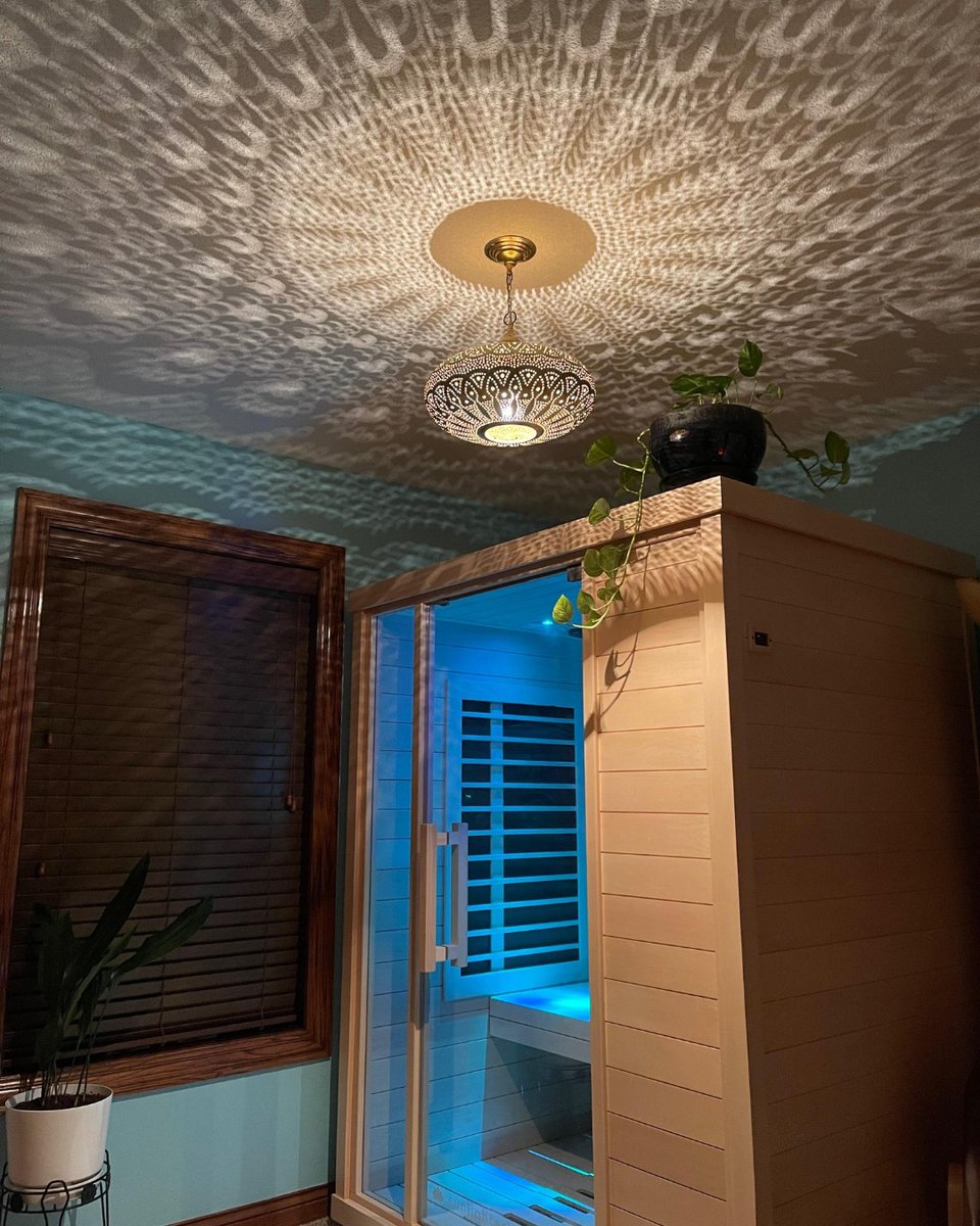 Experience the glow from within in the comfort of your own home with a Sunlighten Infrared Sauna! 🌞
Learn more about our Signature Sauna here: ctrly.io/eicwY 

📸: Gwen Pohlenz Hartley
#YesSunlighten #SunlightenSauna #InfraredSauna