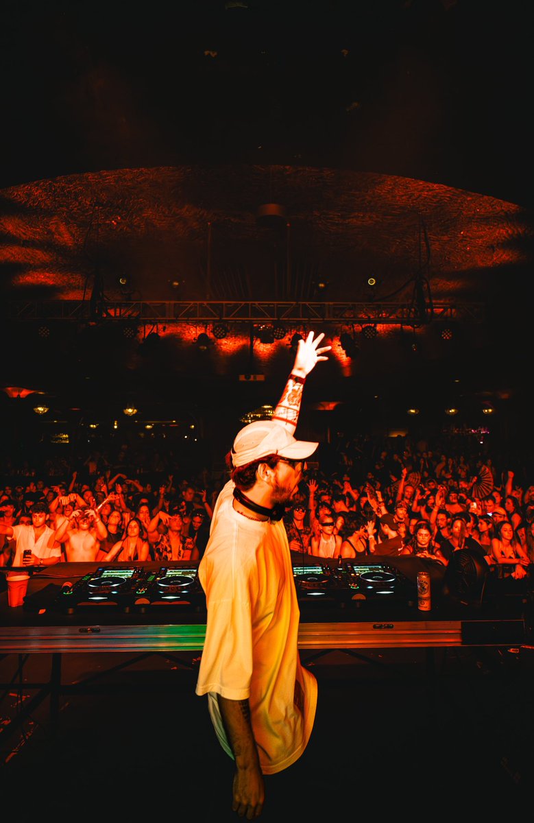 astrlent's tweet photo. This Thursday at Effex 🪩

Join us with ALRT as he makes his ABQ debut at the Effex Rooftop! 🕺

Going to have a special B2B for you guys along with some other local favorites

Tickets live now at the link in bio 🔗 https://t.co/zgk1TPGsN8