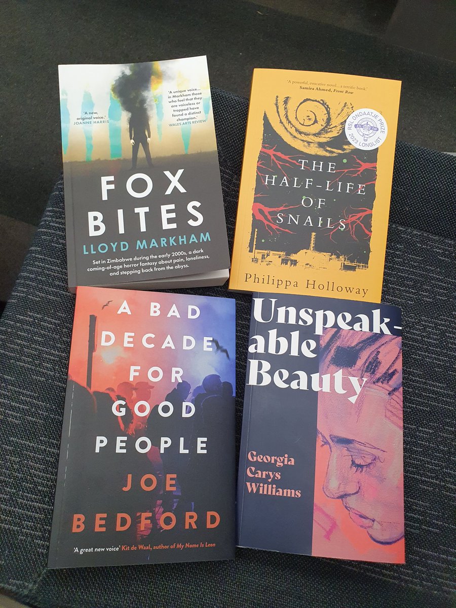 Dangerous times at @WaterstonesCDF as @parthianbooks threaten to bankrupt me, with purchases by @lloyd_markham @thejackdawspen and @joebedford_uk (@GeorgiaCarys was a pre-order) Power of a great event!