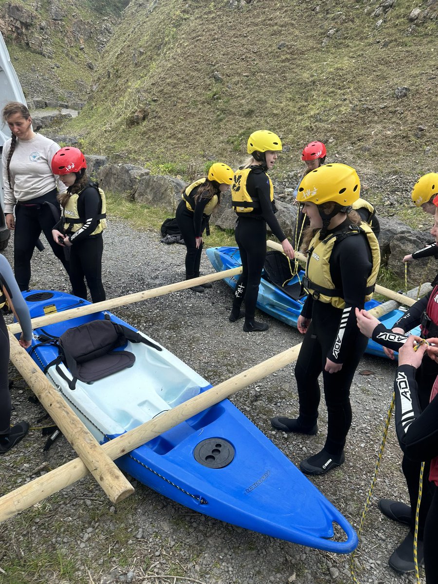 llysfaen2024's tweet photo. DAY 2 🤩
Soooo many pictures incoming!
#Stackpole2024 https://t.co/BwvAUe4nvL