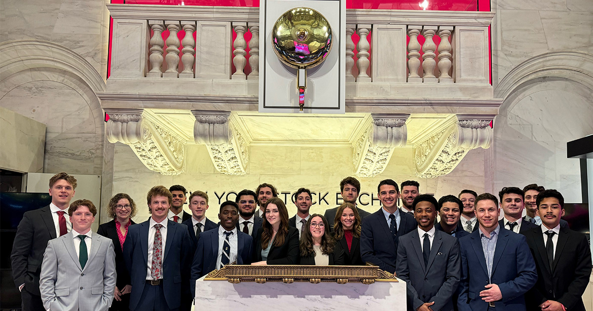 🗽✨ Salisbury University's chapter of the Financial Management Association took NYC by storm! With the guidance of Dr. Ani Mathers, some 23 students explored top financial institutions like Pantheon, soaking up insights from industry leaders. Read more: bit.ly/3UtsxAx
