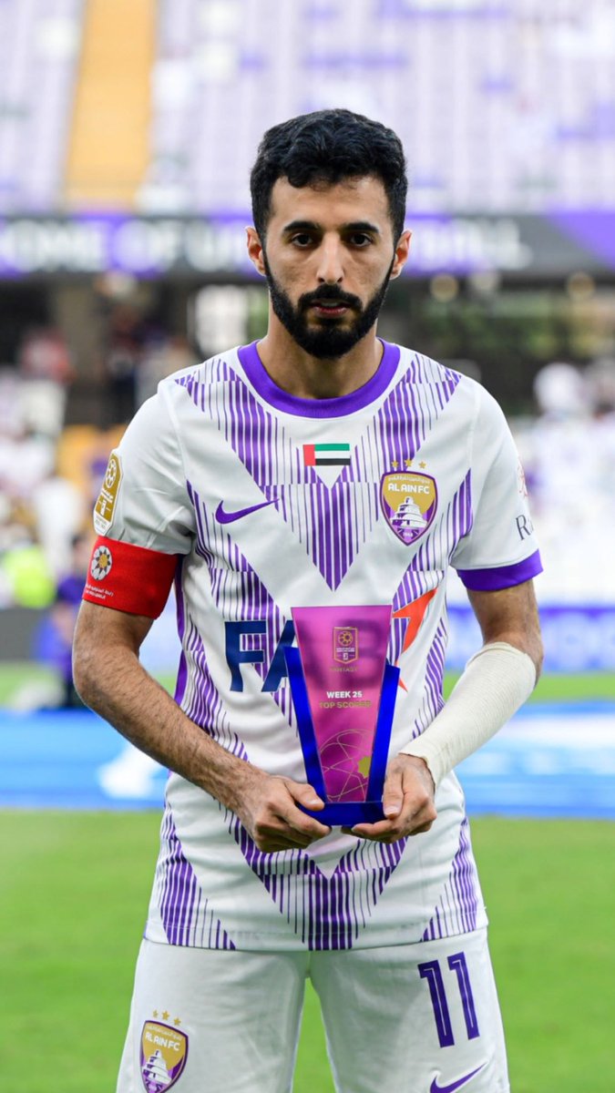 قدمت أسمك قائدًا لأجمل فريق..
قدمت الروح الرياضية قبل كل شي ..
قدمت نموذج يشرف الجميع …
شرفت نفسك ..
شرفت فريقك …
شرفت دولتك 🇦🇪..
شرفت القبيلة …
شرفت العائلة…
شرفت قحطان كلها يا حبيب خالك ..
انه ولدنا #بندر_الاحبابي 
#العين_الإماراتي_الهلال 
#العين_الهلال_ابطال_اسيا 
#العين