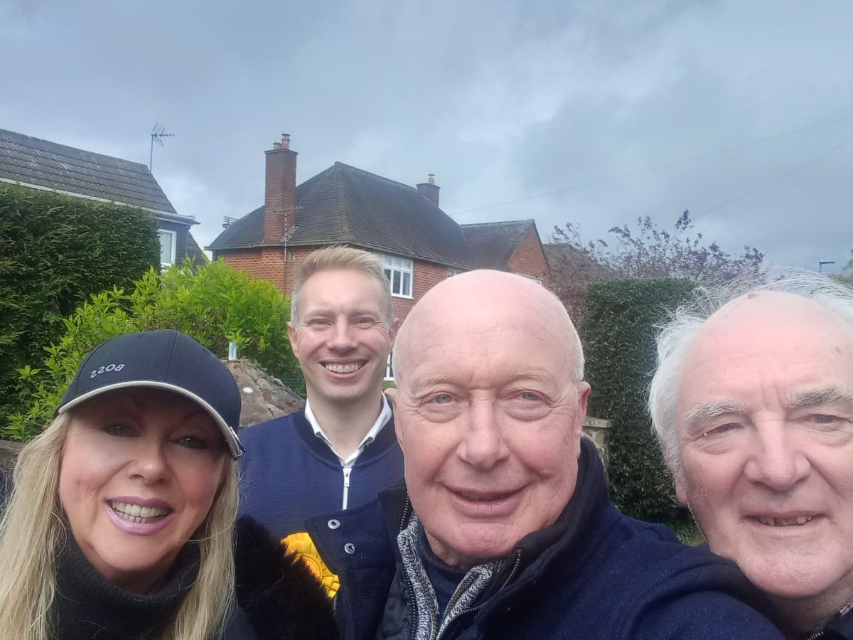 A great day knocking on doors in Burbage with #libdems @BarryBurbageLD and the team. Lots of people saying they’ve already voted for Barry for county councillor and Ian Sharpe for Police Commissioner or will be doing