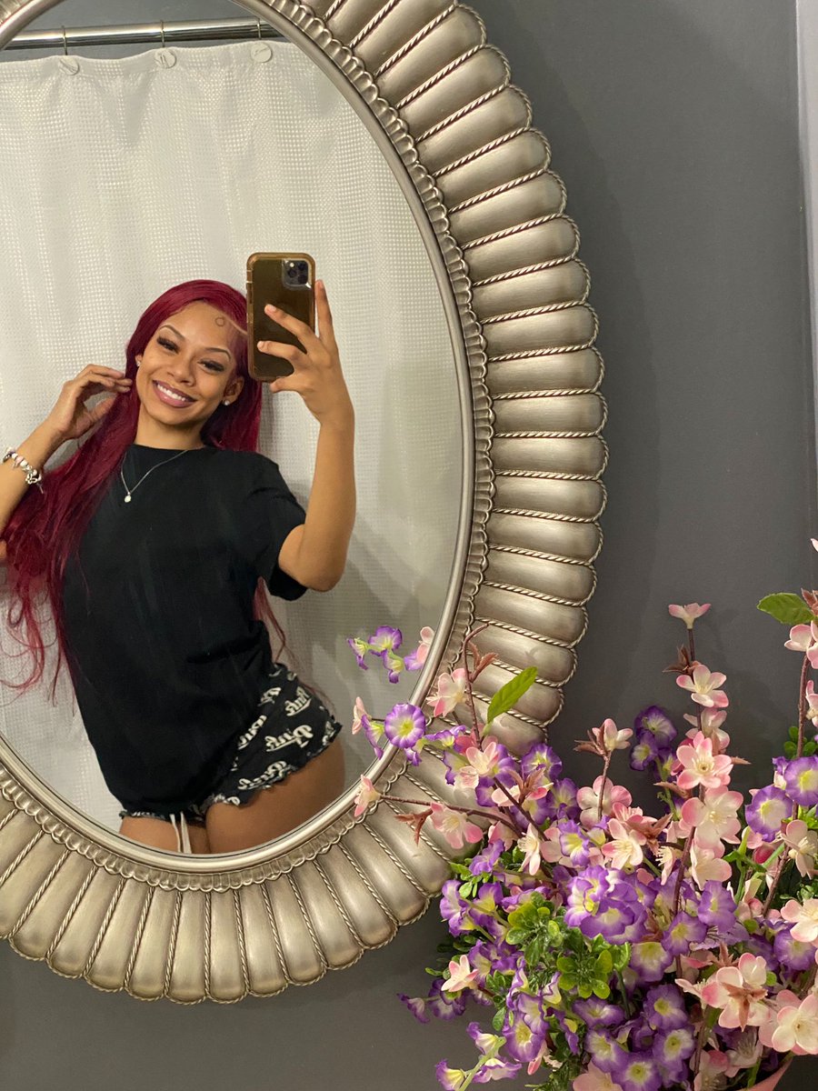 WHOLEL0TTA 💎 tweet media