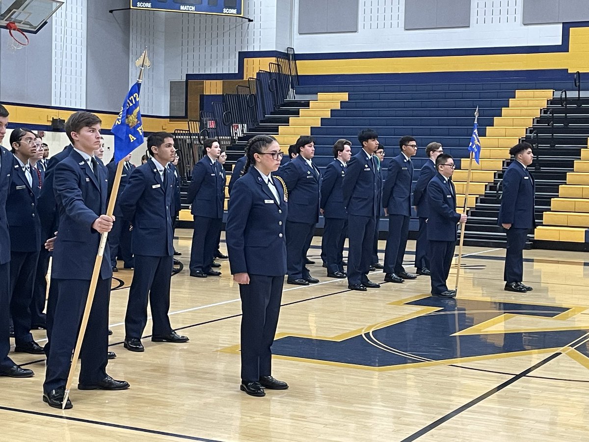 Today was our Change of Command ceremony. C/Col Faust now has command of PA-20172. @muhlsd @MuhlHighSchool @MuhlJuniorHigh