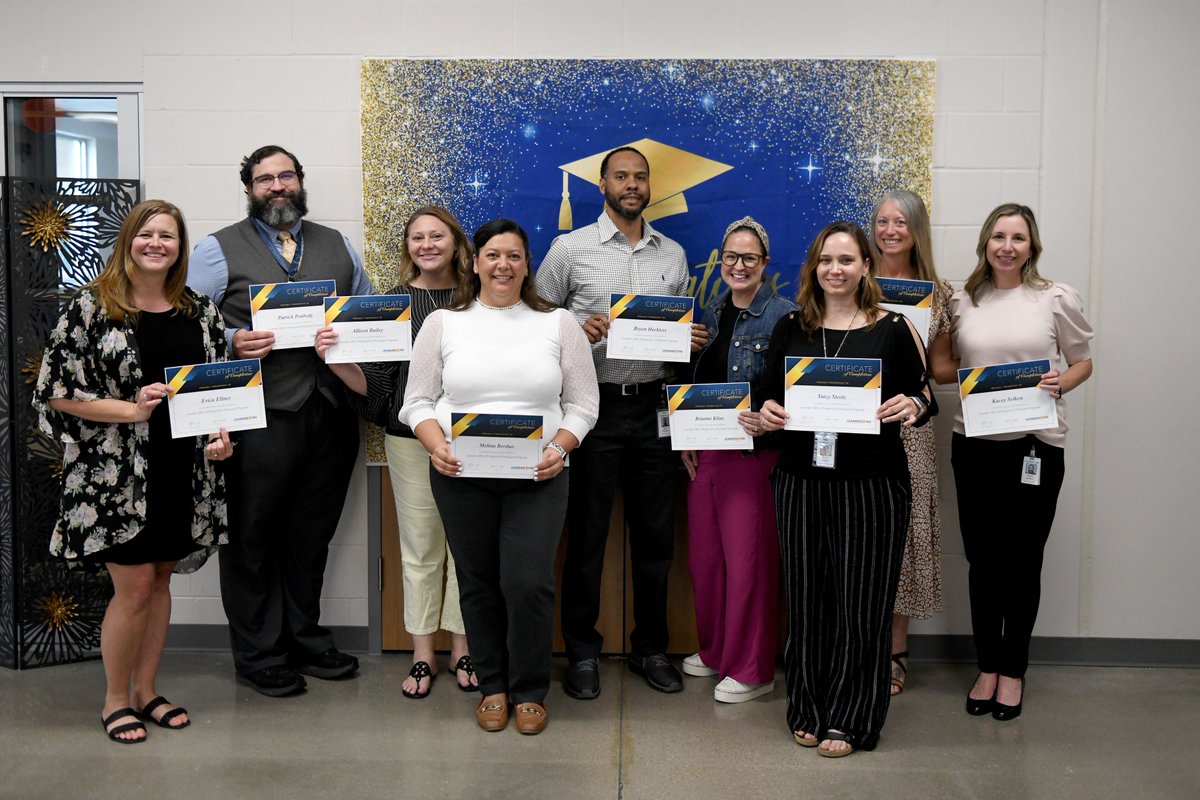Congratulations to the participants of the #1LISD Prospective Principal Program (P3) and Aspiring Administrator Academy (AAA) for completing these nine-month leadership programs! Learn more: bit.ly/3U6yNNc #NoPlaceLikeLISD