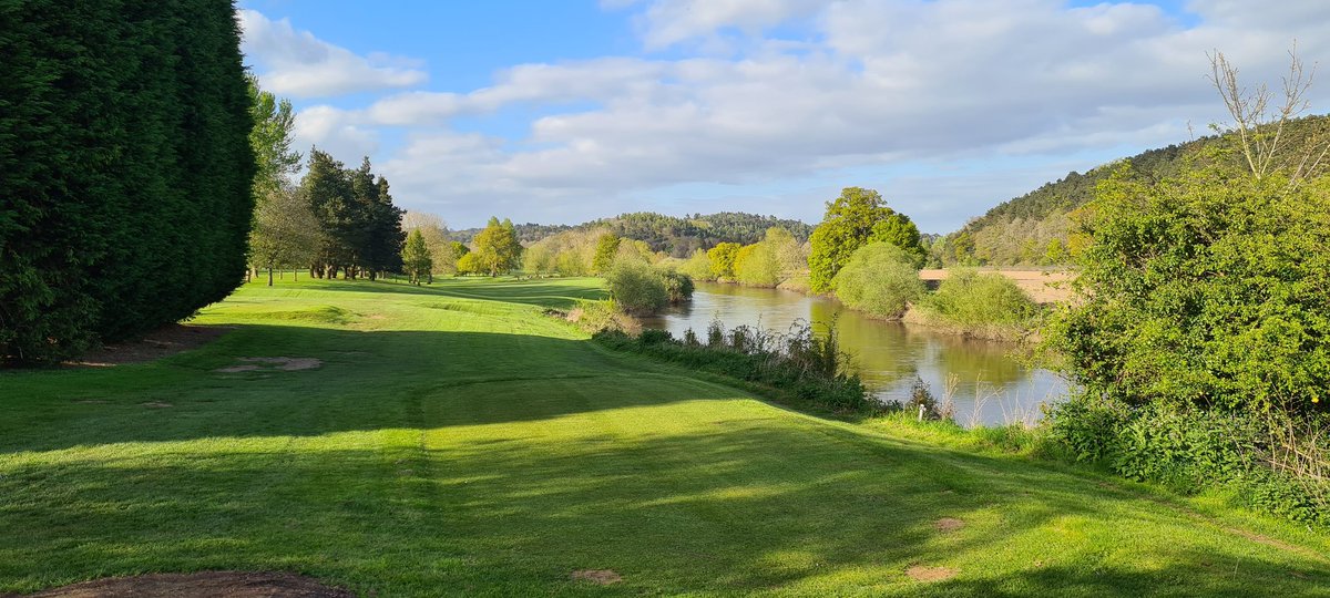 BridgnorthWolf's tweet photo. Managed to squeeze 13 holes in with the lad tonight. Beautiful night for a stroll down by the river.
#golfnight
#fatherandson https://t.co/tmJeWmeJsw