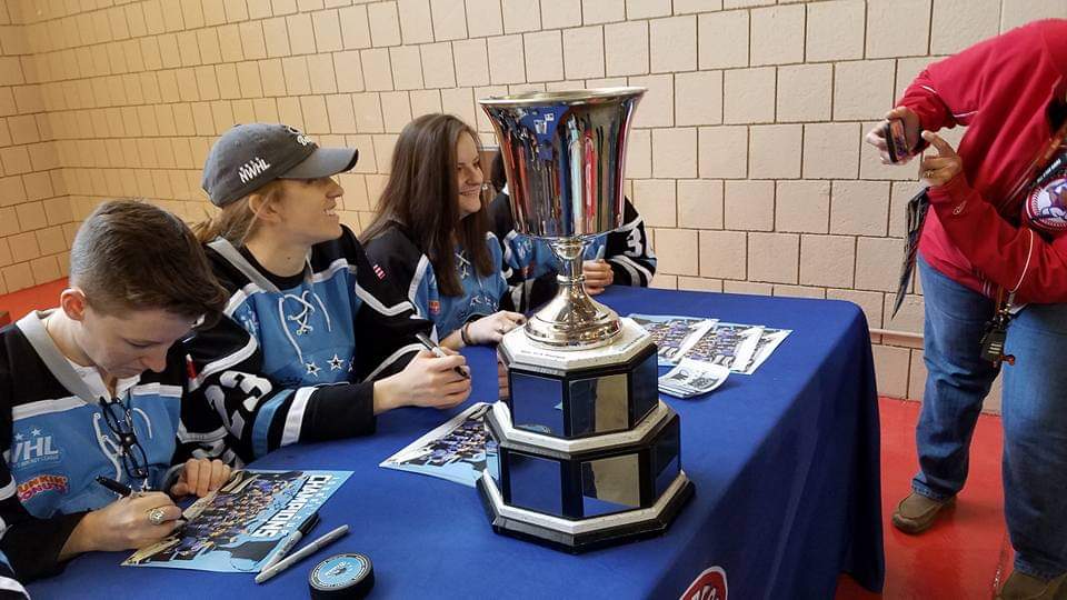 7 years ago... I miss you <a href="/BuffaloBeauts/">Buffalo Beauts</a> 💙